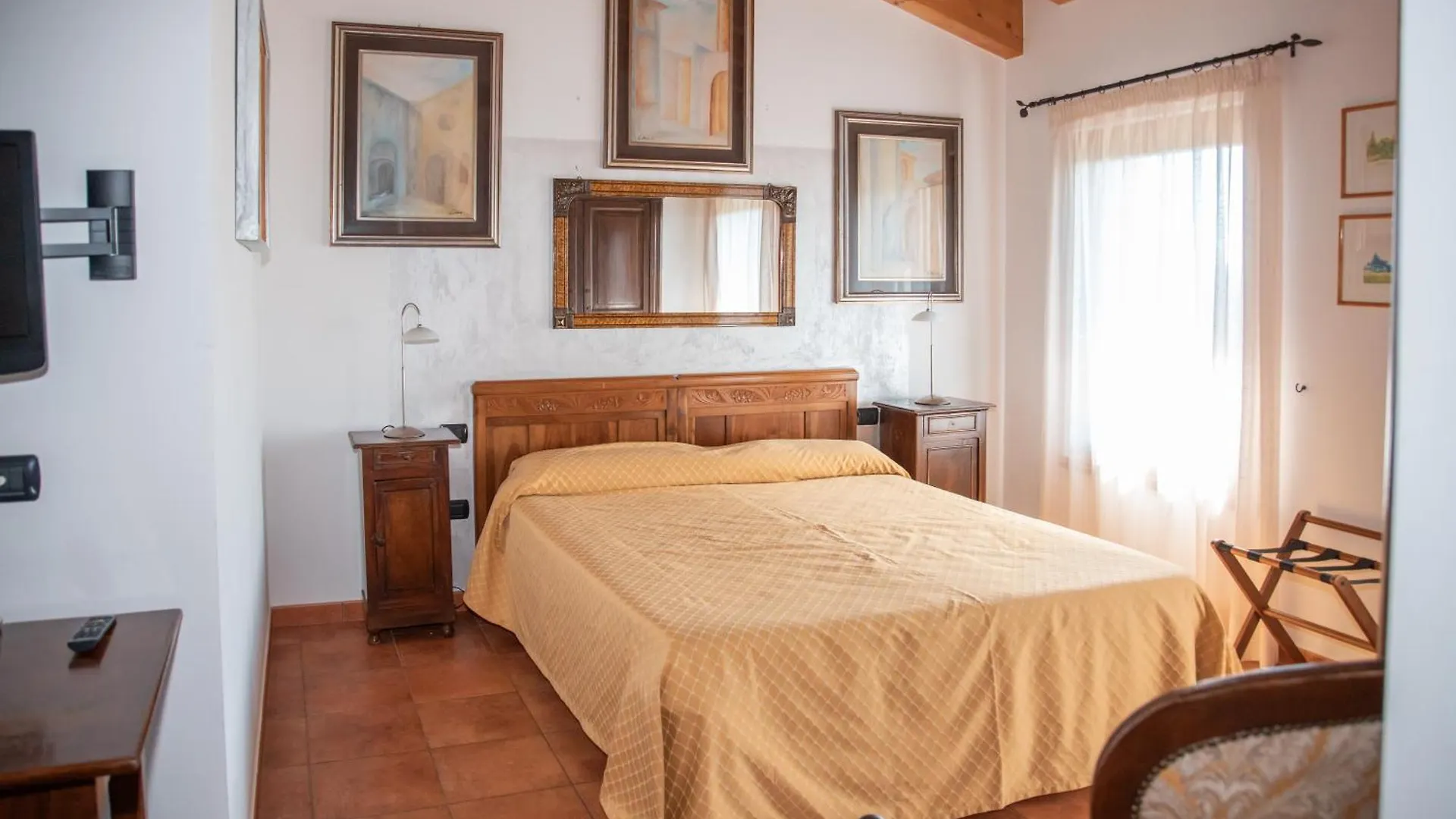 Bio Agriturismo Vojon Ponti sul Mincio 0*,  Italia