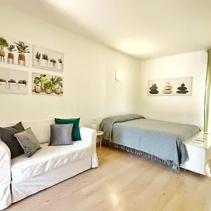 https://la-dolce-vita-boncompagni.italymilanhotels.net